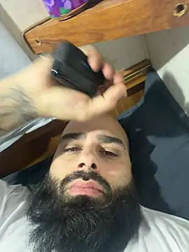 Snapshot of Mandingojay9 chatting on February 10, 8:57 pm Mandingojay9 online show from February 10, 8:57 pm