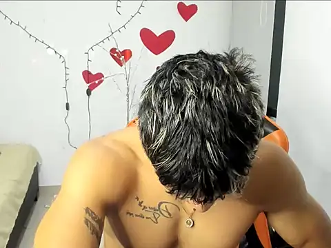 RYAN MYEARZ   online show from March 10, 11:26 am