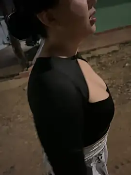 Snapshot of Craziness_street chatting on March 3, 4:07 am Craziness street online show from March 3, 4:07 am