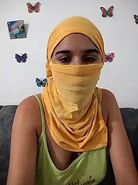 Snapshot of sarah_Dau chatting on February 22, 6:24 am sarah Dau online show from February 22, 6:24 am