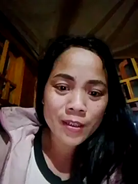 Snapshot of molly-xx chatting on February 19, 10:33 am molly-xx online show from February 19, 10:33 am