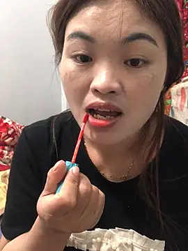 Snapshot of newbaby1 chatting on February 26, 1:54 pm newbaby1 online show from February 26, 1:54 pm