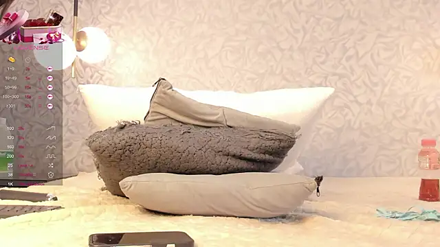 Snapshot of vaelina_angels chatting on February 21, 7:53 am vaelina angels online show from February 21, 7:53 am