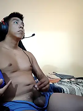 Snapshot of mamichula266 chatting on February 19, 2:46 pm mamichula266 online show from February 19, 2:46 pm