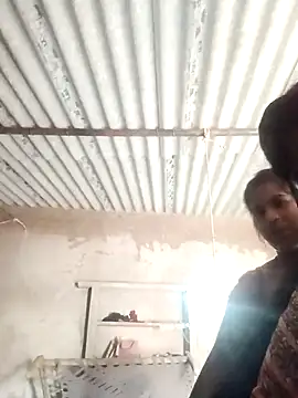 Snapshot of Anjli_hote chatting on February 19, 7:15 am Anjli hote online show from February 19, 7:15 am