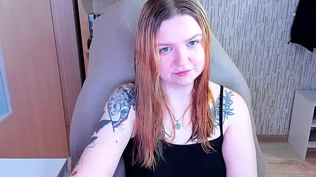 Snapshot of AnitaXVine chatting on February 28, 9:21 am AnitaXVine online show from February 28, 9:21 am