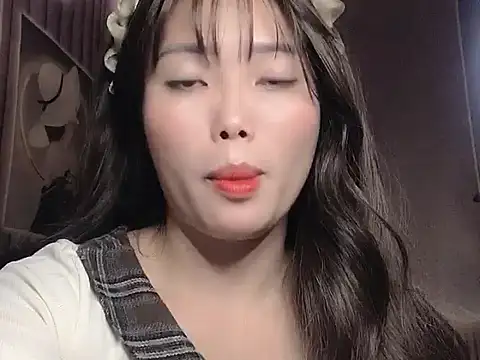 Girl-crazy1 online show from February 26, 8:46 am