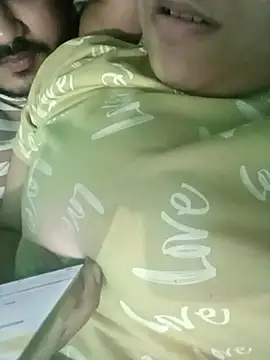 Desiyoungcouple15 online show from February 19, 4:36 pm