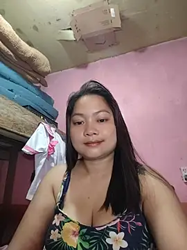 sweety pie18 online show from April 13, 12:21 pm