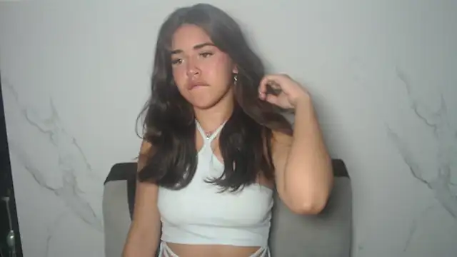 Snapshot of melodyphillips_2_ chatting on May 3, 2:17 am melodyphillips 2 online show from May 3, 2:17 am