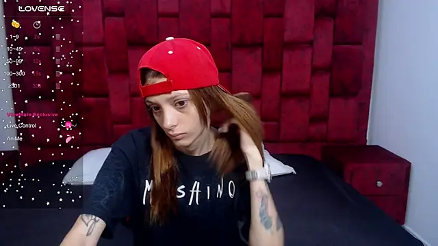 Snapshot of barby_jones25 chatting on July 8, 12:09 pm barby jones25 online show from July 8, 12:09 pm