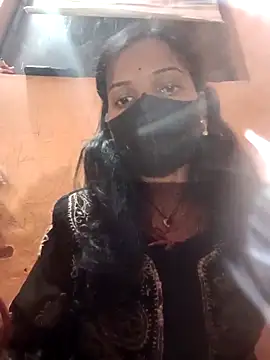 Snapshot of Desi_Couple_P chatting on March 1, 5:15 pm Desi Couple P online show from March 1, 5:15 pm