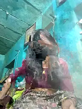 Snapshot of Desi_Couple_P chatting on March 10, 2:33 pm Desi Couple P online show from March 10, 2:33 pm