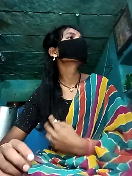 Snapshot of Desi_Couple_P chatting on March 23, 11:42 pm Desi Couple P online show from March 23, 11:42 pm