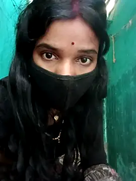 Snapshot of Desi_Couple_P chatting on March 30, 3:51 am Desi Couple P online show from March 30, 3:51 am