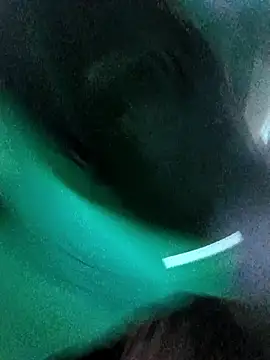 Snapshot of Desi_Couple_P chatting on March 31, 12:56 am Desi Couple P online show from March 31, 12:56 am