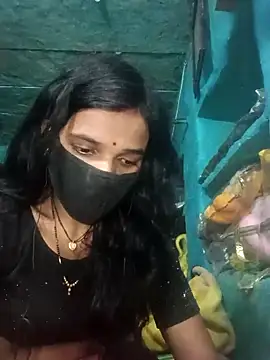 Snapshot of Desi_Couple_P chatting on April 8, 3:34 pm Desi Couple P online show from April 8, 3:34 pm