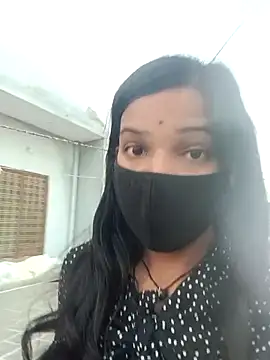 Snapshot of Desi_Couple_P chatting on April 14, 12:38 am Desi Couple P online show from April 14, 12:38 am