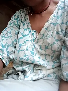 Desi Couple P online show from May 16, 12:18 am