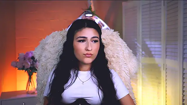 Snapshot of TerezaRobinson chatting on February 18, 11:17 am TerezaRobinson online show from February 18, 11:17 am