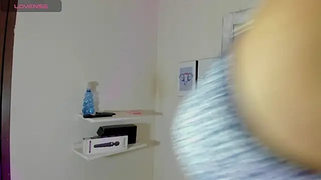 Snapshot of Chhloe69 chatting on February 20, 1:11 pm Chhloe69 online show from February 20, 1:11 pm