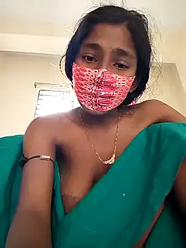 Snapshot of Sexy_Boudi650 chatting on February 13, 10:00 am Sexy Boudi650 online show from February 13, 10:00 am