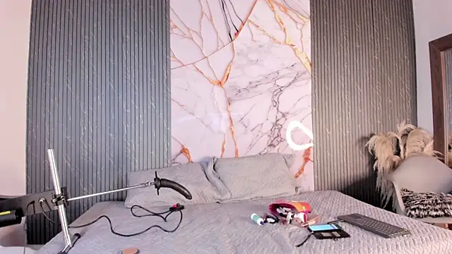 Snapshot of raven_noctis_ chatting on February 26, 1:54 pm raven noctis online show from February 26, 1:54 pm