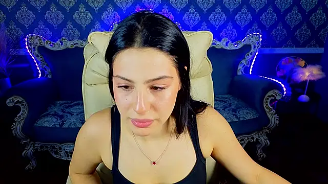 Snapshot of Twix_Ten chatting on February 13, 9:27 am Twix Ten online show from February 13, 9:27 am