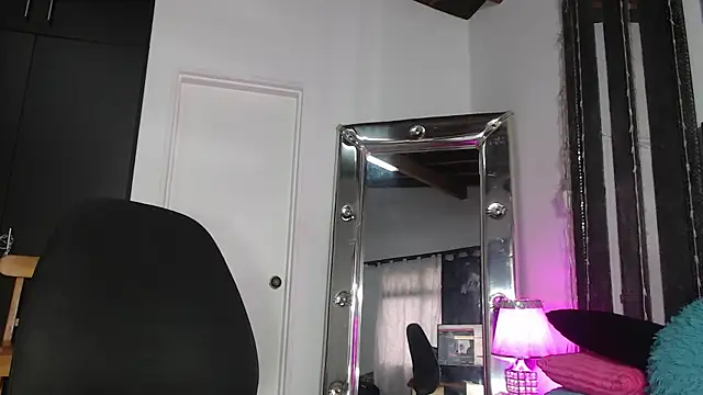 mailyn gold online show from May 25, 11:38 am