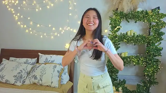 Snapshot of VernaBethke chatting on February 18, 11:39 am VernaBethke online show from February 18, 11:39 am