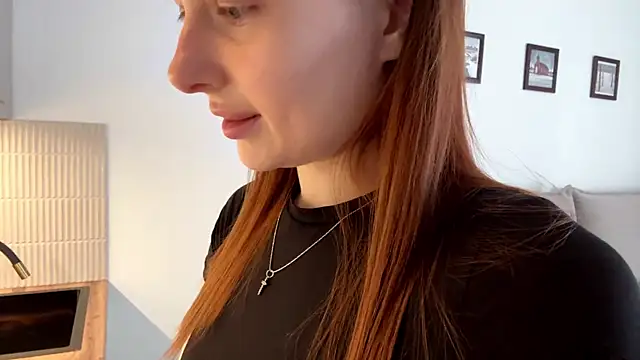 NyxaraBloom online show from February 18, 9:49 am