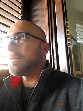 Snapshot of cetriolino chatting on February 13, 6:31 am cetriolino online show from February 13, 6:31 am