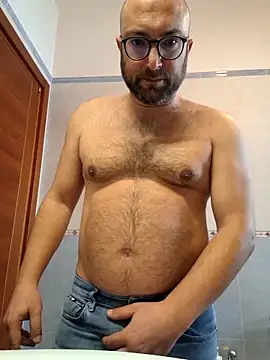 cetriolino online show from April 3, 8:45 am