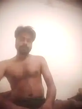 Snapshot of soni8850 chatting on April 23, 7:05 pm soni8850 online show from April 23, 7:05 pm