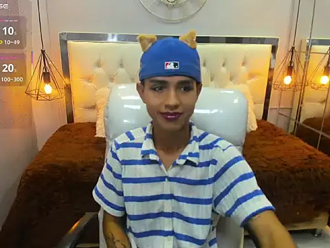 Snapshot of alexking_2 chatting on February 12, 3:51 pm alexking 2 online show from February 12, 3:51 pm