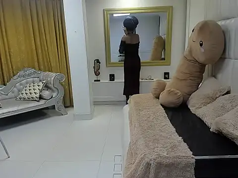 Snapshot of Lexy__grey_ chatting on February 16, 11:01 pm Lexy grey online show from February 16, 11:01 pm