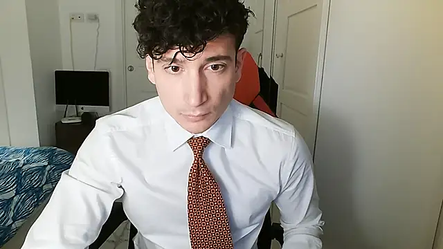 MaskSuit online show from February 11, 6:13 pm