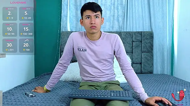 Snapshot of NicolasTorrez chatting on February 17, 3:40 pm NicolasTorrez online show from February 17, 3:40 pm