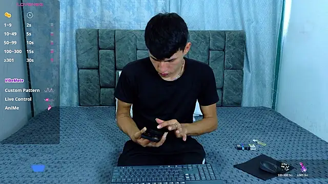 Snapshot of NicolasTorrez chatting on February 25, 8:18 pm NicolasTorrez online show from February 25, 8:18 pm