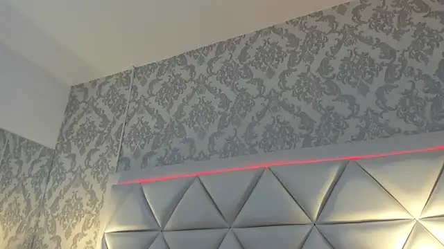 Snapshot of HollyOlson chatting on July 16, 7:31 pm HollyOlson online show from July 16, 7:31 pm