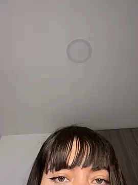 Snapshot of alyabelova chatting on February 25, 3:38 am alyabelova online show from February 25, 3:38 am