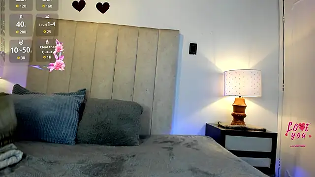 MissMilf  online show from March 24, 7:30 pm