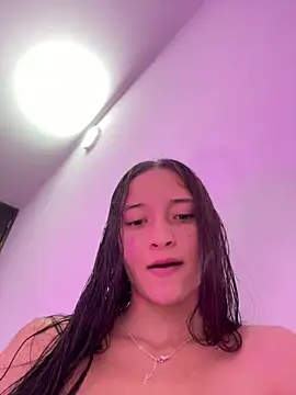 candy deluxe online show from June 12, 2:10 am