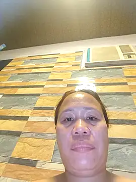 squirtshantal online show from January 8, 1:02 pm