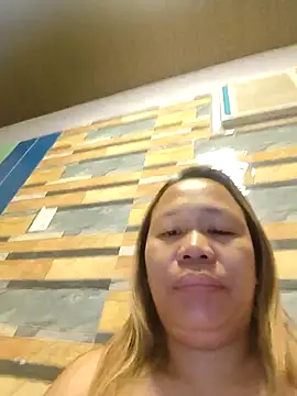 squirtshantal online show from April 14, 1:11 am