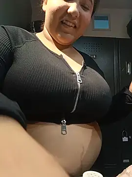 Snapshot of VanessaLanz chatting on July 16, 11:16 am VanessaLanz online show from July 16, 11:16 am