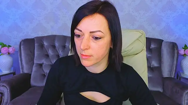 Snapshot of Daloras_lin chatting on February 12, 9:15 am Daloras lin online show from February 12, 9:15 am