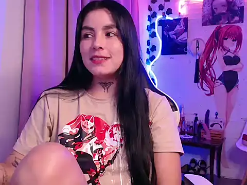 Snapshot of JanineRae chatting on March 11, 1:00 am JanineRae online show from March 11, 1:00 am