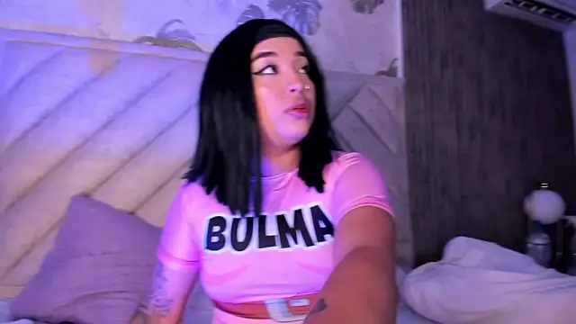 SarahRizof online show from March 18, 5:21 am