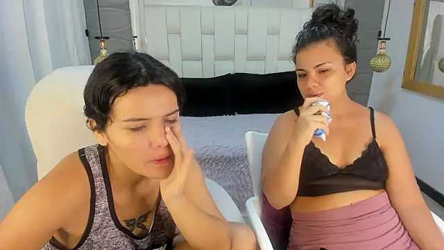 Veyra sereny online show from March 24, 11:10 pm